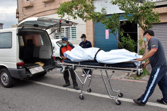 摔手機(jī)惹禍女子一時(shí)氣憤殺死前夫(圖)