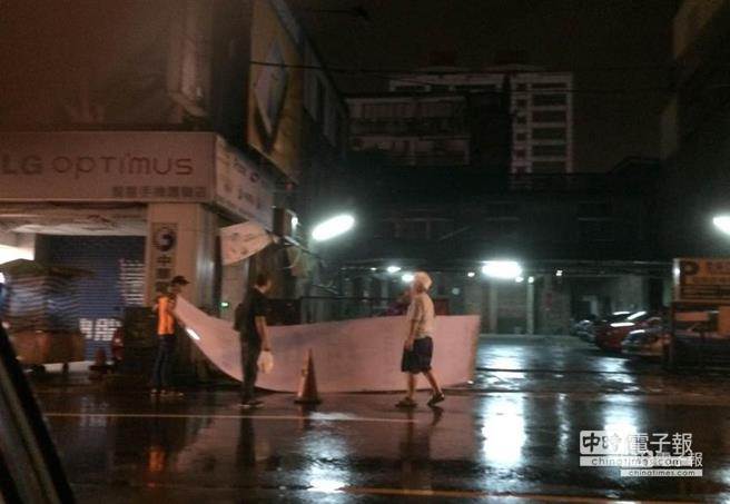 �҈@���A·�֙C�д������Ƶ������҂��񱊡����_ý�D��