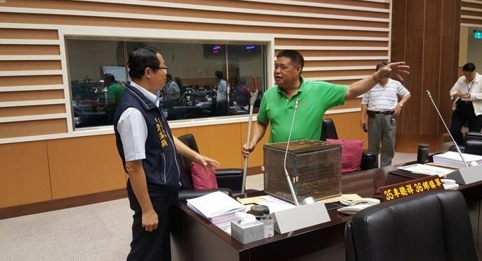  Ҳ��ƴ�ˣ��_���h�Tץ���R���|ԃ���������DƬ��Դ���_�����ψ󡷣�