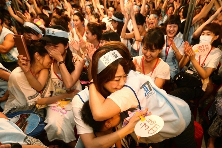 臺(tái)灣華航勞資雙方達(dá)成共識(shí) 空服員罷工結(jié)束 臺(tái)灣華航勞資雙方達(dá)成共識(shí) 空服員罷工結(jié)束