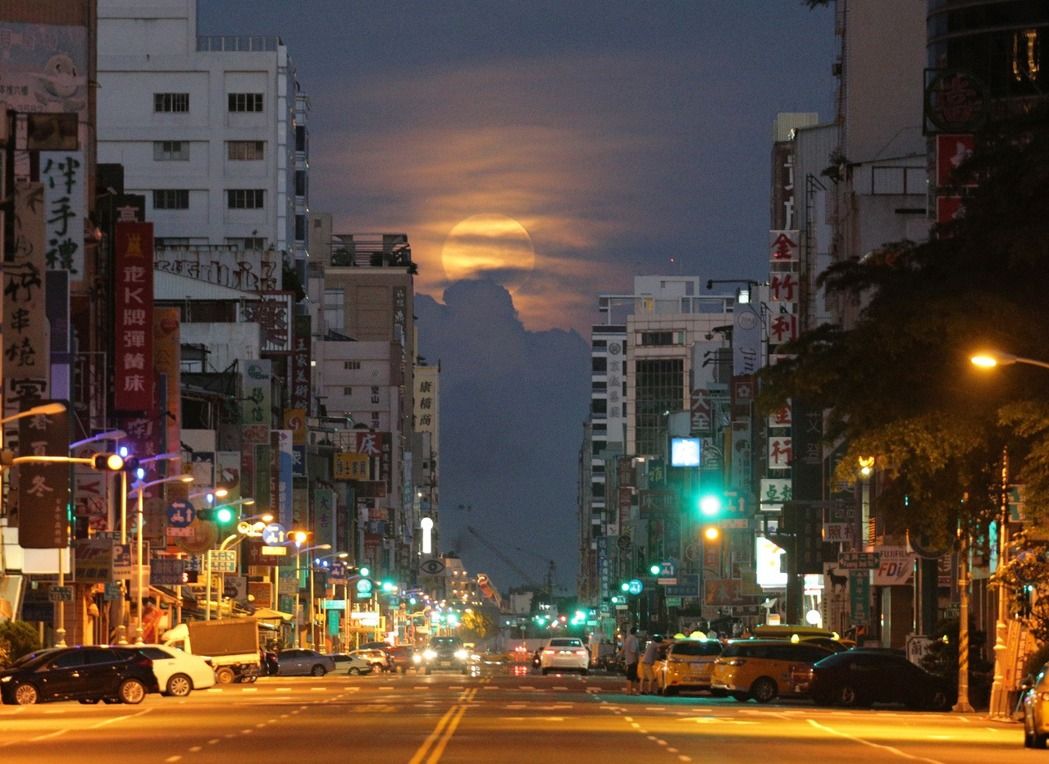 ���۽��^�F(xi��n)���ճ����¡������澰�y��һҊ���D��