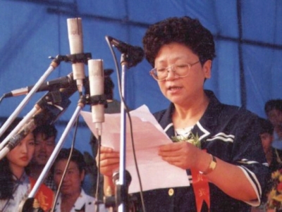 媒體起底楊秀珠13年逃亡路:輾轉(zhuǎn)多國亡命天涯 媒體起底楊秀珠13年逃亡路:輾轉(zhuǎn)多國亡命天涯