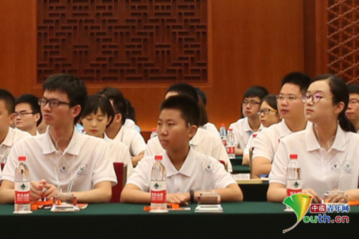 “00后小發明家”王梓任:用科學夢點燃青春理想