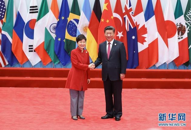 �Y�ψD��9��4������ʮ�����F(tu��n)�I(l��ng)��(d��o)�˵�ʮһ�η���ں����e�У��Ї�������ϯ��(x��)��ƽ�ڇ��H���[����ӭ�Ӹ��ɆT�ͼ��e���I(l��ng)��(d��o)�������P(gu��n)���H�M��ؓ(f��)؟(z��)�����@����(x��)��ƽ�c�n�����y(t��ng)���Ȼ����֡� ���A��ӛ���Rռ�ɔz