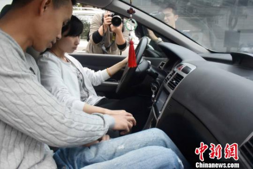 一批新規今起施行 公檢法辦刑案有權調取朋友圈信息 一批新規今起施行 公檢法辦刑案有權調取朋友圈信息