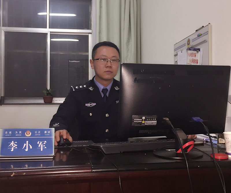 ���������D