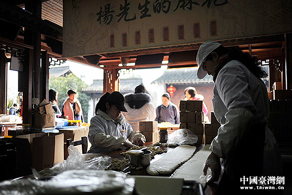 春運(yùn)里他們的足跡 春運(yùn)里他們的足跡
