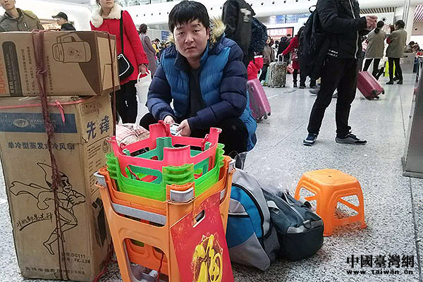 春運(yùn)里他們的足跡 春運(yùn)里他們的足跡