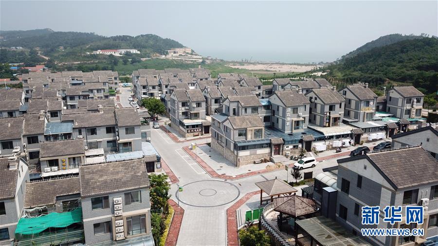 (新華全媒頭條·走向我們的小康生活·圖文互動)(6)幸福小康入畫來——齊魯大地描繪小康新畫卷