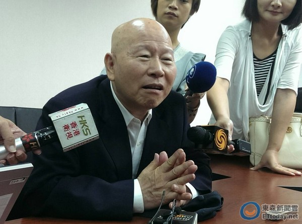 前民進黨主席許信良:基本上贊成凍結“臺獨”黨綱 前民進黨主席許信良:基本上贊成凍結“臺獨”黨綱