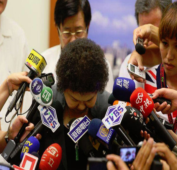 高雄氣爆陳菊道歉 卻仍在推脫責任 高雄氣爆陳菊道歉 卻仍在推脫責任