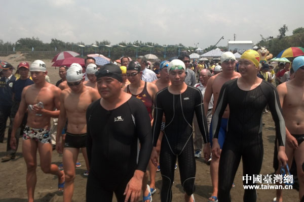 兩岸健兒泳渡臺灣海峽:越走越親近的距離 兩岸健兒泳渡臺灣海峽:越走越親近的距離
