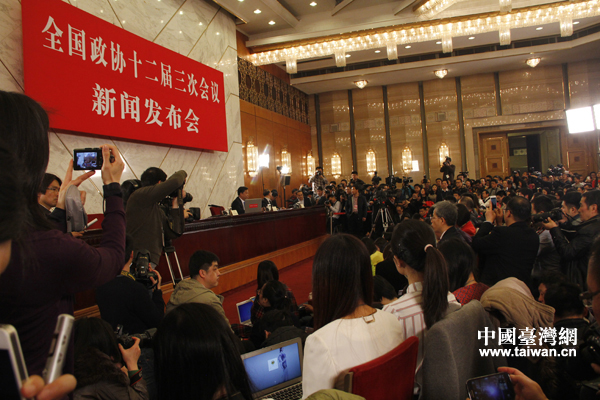 全國政協十二屆三次會議舉行新聞發布會 全國政協十二屆三次會議舉行新聞發布會