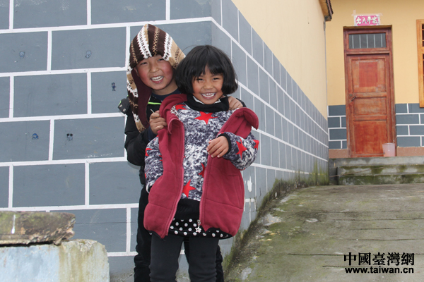 �ڡ��}���ɹȡ�����ˣ�ĺ������R�^ǰ�g�������[�����Ї��_���W ������ �z��