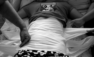 Ů����砵������H��Ů�� �����ɷ��܉��ҕ��ͥ