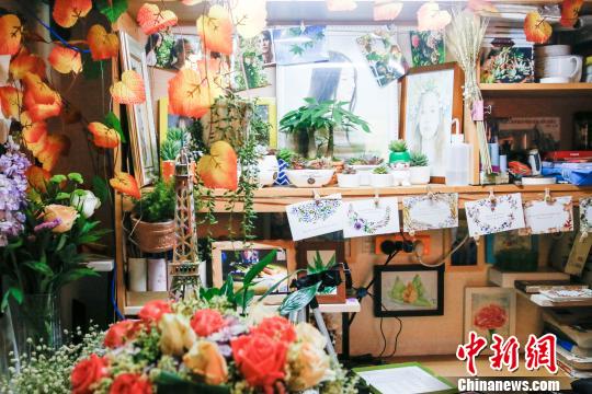 ��̶��W�������L����ˇ���������W��һƬٝ