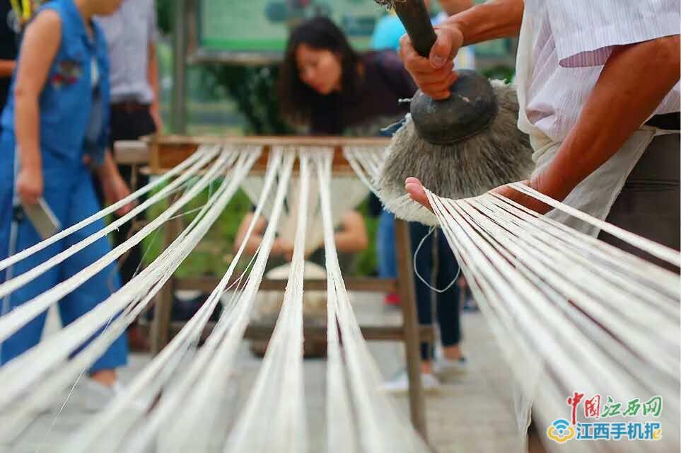 江西分宜“千年夏布+旅游”煥發(fā)時尚生機 江西分宜“千年夏布+旅游”煥發(fā)時尚生機