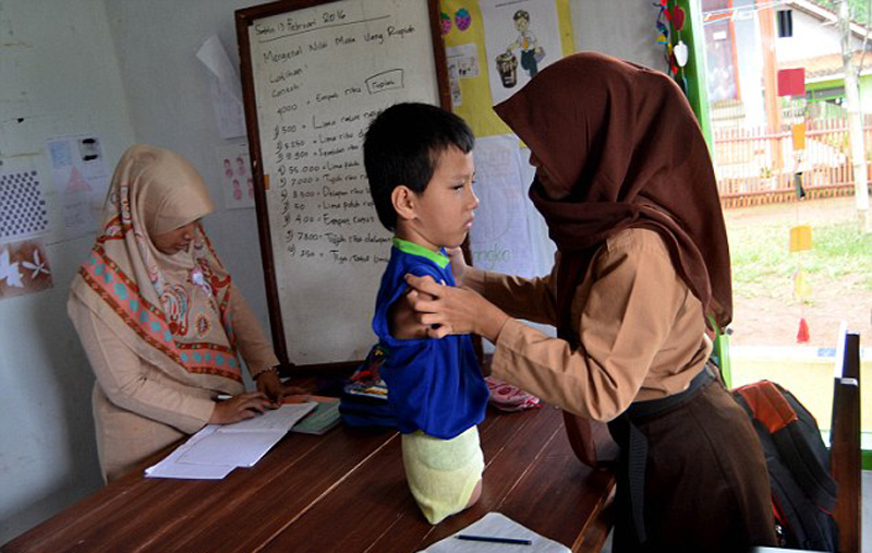 �DƬĬ�J(r��n)��(bi��o)�}