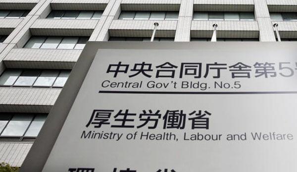 日本厚生勞動省的報告表明,共有3695家企業(yè)違反勞動標(biāo)準(zhǔn)關(guān)系法,占總數(shù)71.4%。