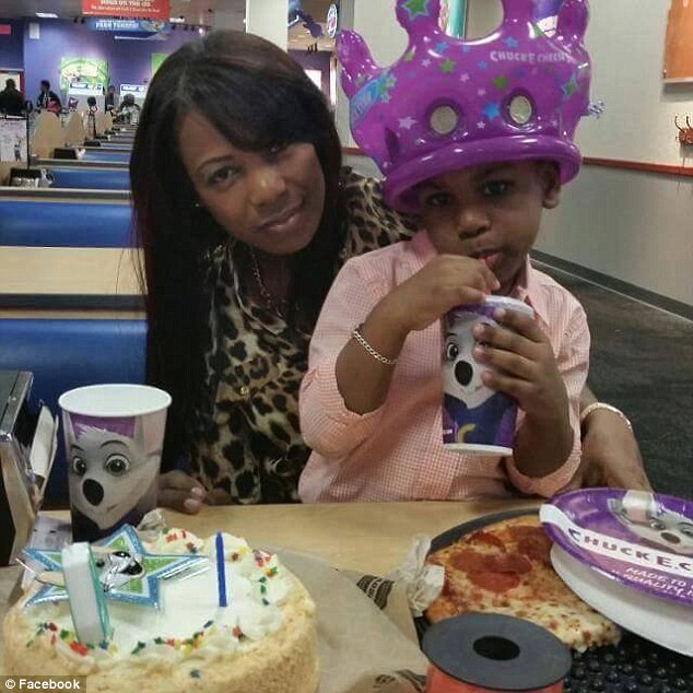 美國廉價(jià)航空鬧烏龍 把兩名5歲男孩弄混送錯(cuò)地 美國廉價(jià)航空鬧烏龍 把兩名5歲男孩弄混送錯(cuò)地