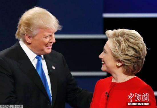 資料圖:當地時間9月26日晚,美國大選首場總統候選人辯論登場,希拉里特朗普亮相會場