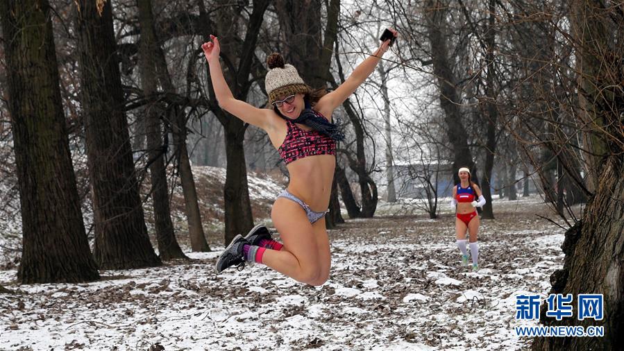 [1]�����������ѩ�؃���ِ��