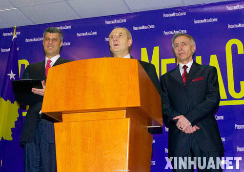 2��17�����ڿ������׸�����ʲ�ټ{�������ֿ��y�����Ϟ����У��������ֿ������棨�󣩺��h�L����˹�����ڿ����������������ϯ�״�ӛ���д��������죬�������h��ͨ�^�������ԡ������S�����y�����挦�˱�ʾ�������S�����h�������J�����֪����� ���A��ӛ�� ���Ȫ �z