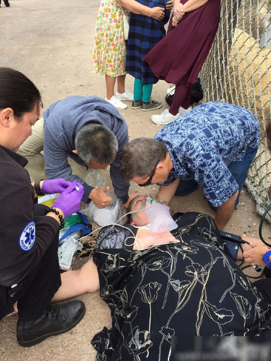 中國醫生美國游玩救助倒地游客獲贊 中國醫生美國游玩救助倒地游客獲贊