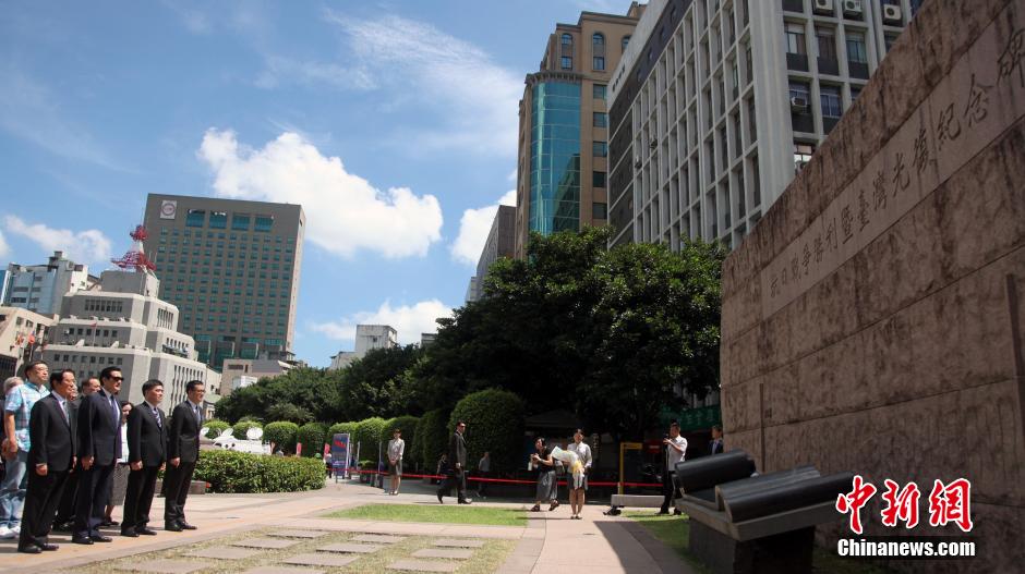 7��7�գ��_����(d��ng)���I(l��ng)��(d��o)���RӢ�����_����ϯ������(zh��n)�������_�����(f��)�o(j��)����չ���_Ļʽ��