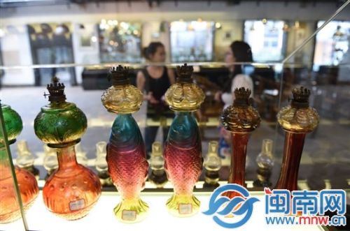 泉州臺商投資區(qū)古油燈收藏展 萬盞油燈見證海絲文化 泉州臺商投資區(qū)古油燈收藏展 萬盞油燈見證海絲文化