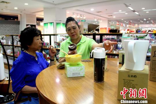 天津:“玉米田”搬進廚房 臺灣綠游館推介環保精品 天津:“玉米田”搬進廚房 臺灣綠游館推介環保精品