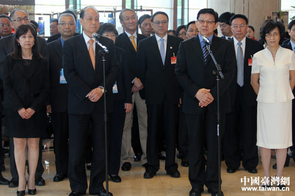 海協會會長陳德銘在福州世茂洲際酒店歡迎海基會董事長林中森一行 海協會會長陳德銘在福州世茂洲際酒店歡迎海基會董事長林中森一行