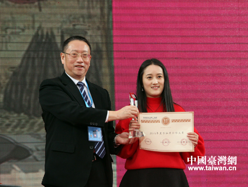 �ڶ��Ãɰ����J�O(sh��)Ӌ(j��)��(j��ng)ِ���A�N��(ji��ng)���C��(ji��ng)�xʽ