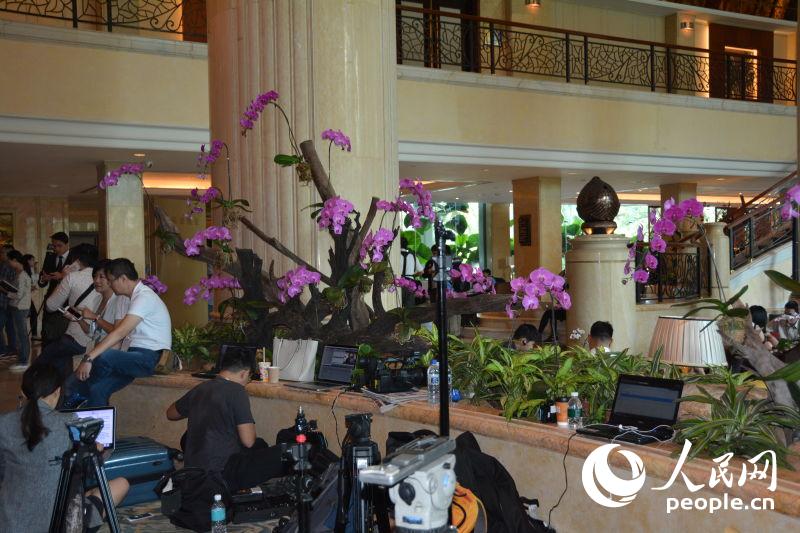 ����ý�w�۽������R���� ���@��ͨ���D����2��