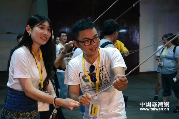 �ɰ������w�(y��n)�����{������