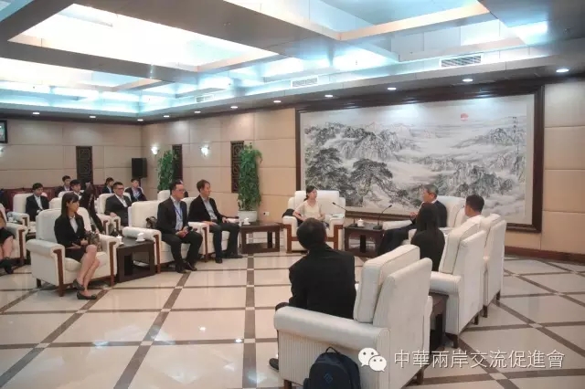 國臺辦主任張志軍與臺灣青年進行座談、交流 國臺辦主任張志軍與臺灣青年進行座談、交流