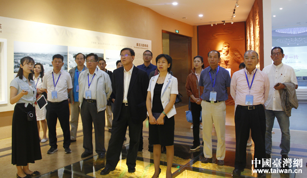 �������_�c�ھ��_�̡�һ��һ·�����L�F�����m���^(�D)