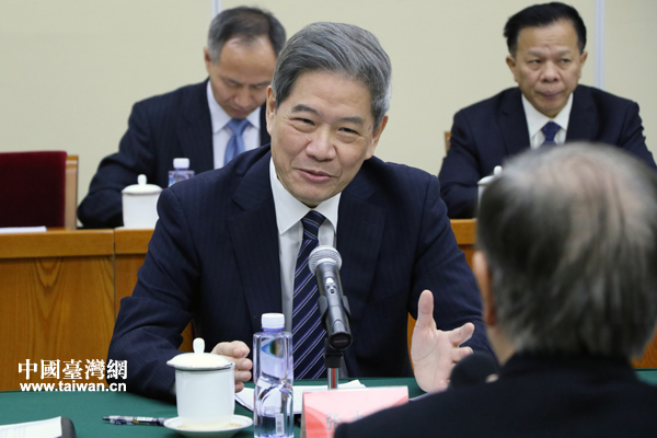 中共中央臺灣工作辦公室與新黨大陸訪問團(tuán)座談 中共中央臺灣工作辦公室與新黨大陸訪問團(tuán)座談