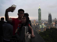 �_��(d��ng)�־ܲ����J(r��n)���Ŷ����R�������_������ʹ�u��(n��i)���ИI(y��)�܏��қ_��