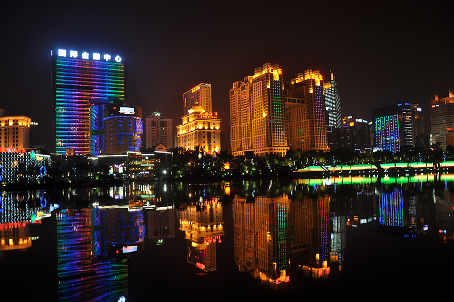 聚焦現代化南寧 聚焦現代化南寧