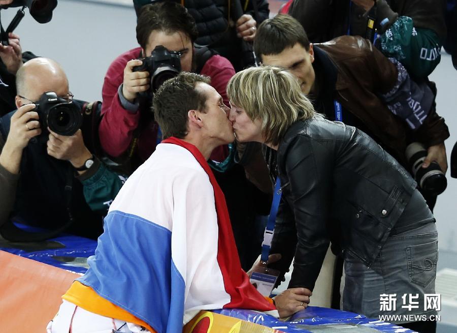 �����W���������R���ٶȻ�����������֮��