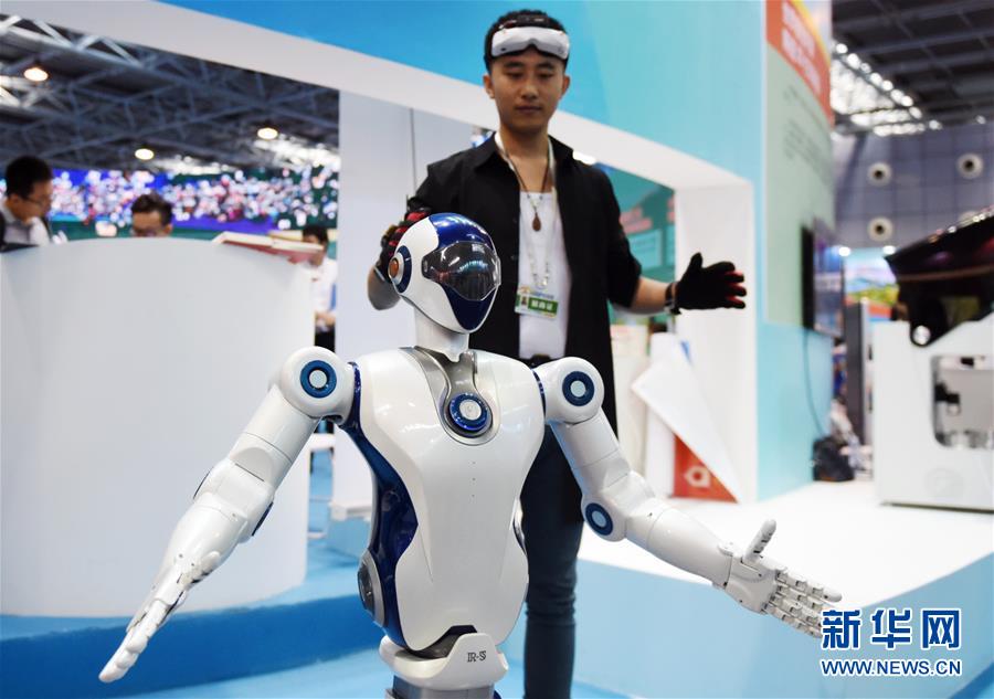 (���Aȫý�^�l��ʮ�Ŵ��؄e������D�Ļ���)(6)���F���A���傥����d���Є�ָ�ϡ������h��ʮ�Ŵ�����ƽ�r���Ї���ɫ������x˼��