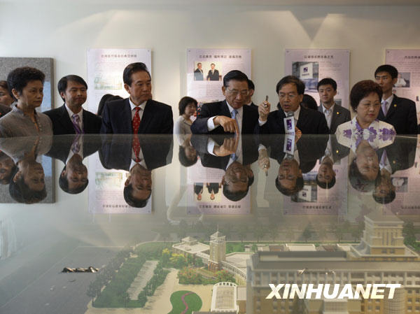 4��27�գ�����֣�����������������ǰ�����������Ͼ������tԺ��