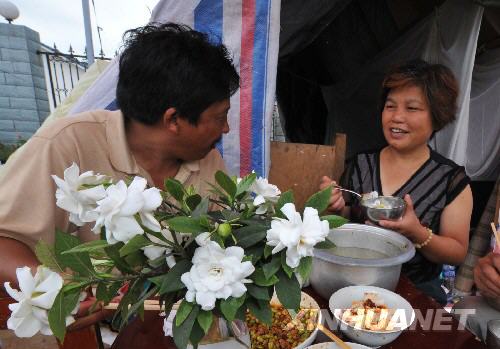 6��8�����봨�hӳ�����һ���ܞ�Ⱥ���Ý��׵�Φ�ӻ��b�c����ǰ�Ĳ����� &nbsp;&nbsp;&nbsp;&nbsp;ӛ�����Ĵ�����ą^�������ą^Ⱥ���]�б����y�������������������ڏĞ��y���𲽻֏��������ą^̎̎չ¶���C�� ��